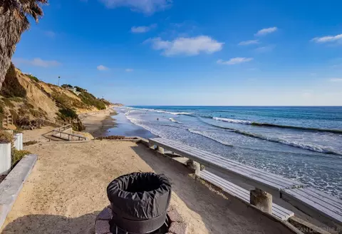 View/Area - 1036 Neptune Ave, Encinitas, CA 92024 photo 4 of 11