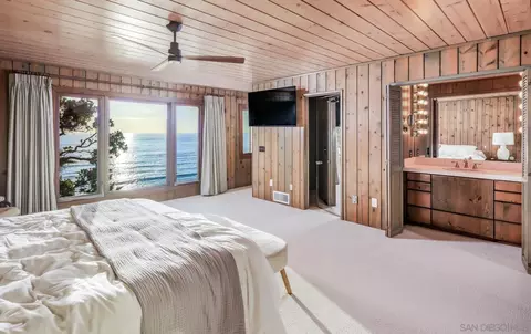 Bedroom - 1036 Neptune Ave, Encinitas, CA 92024 photo 1 of 3