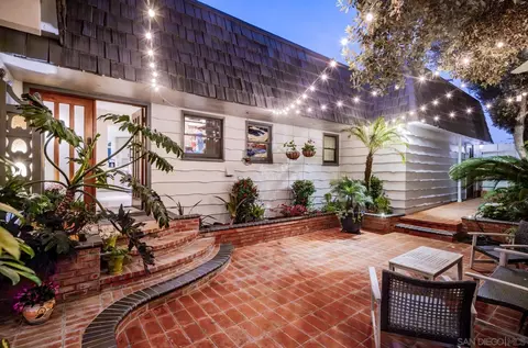 Exterior - 1036 Neptune Ave, Encinitas, CA 92024 photo 3 of 8