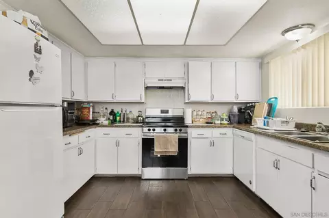 Kitchen - 1351 E Madison Ave, El Cajon, CA 92021 photo 3 of 3