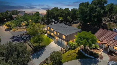 28108 Mountain Meadow Rd, Escondido, CA 92026