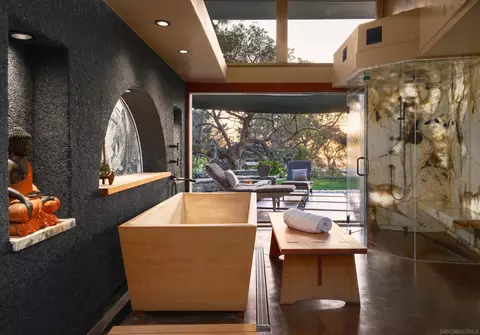 Bath - 327 Pine Needles Dr, Del Mar, CA 92014 photo 3 of 7