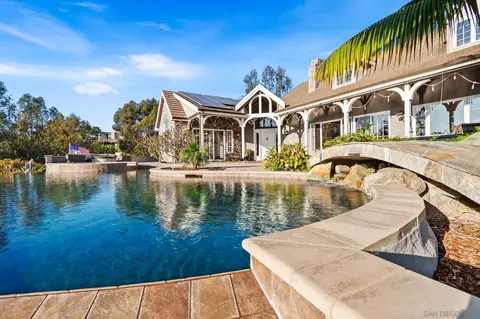 Exterior - 3537 Dove Hollow Dr, Encinitas, CA 92024 photo 1 of 5