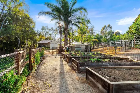 Exterior - 3537 Dove Hollow Dr, Encinitas, CA 92024 photo 5 of 5