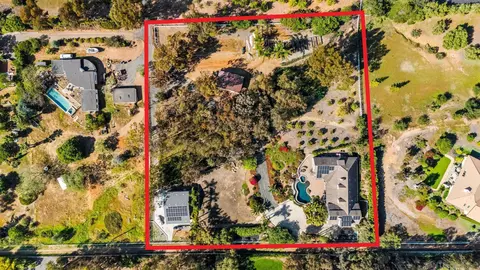 View/Area - 3537 Dove Hollow Dr, Encinitas, CA 92024 photo 2 of 2