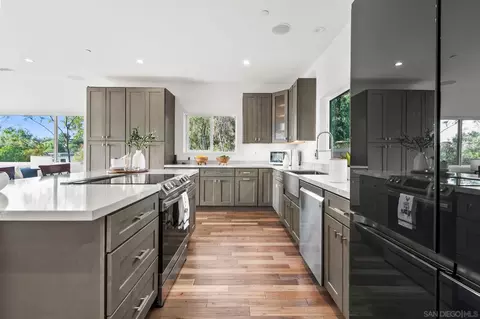 Kitchen - 3537 Dove Hollow Dr, Encinitas, CA 92024 photo 2 of 3