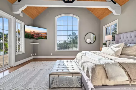 Bedroom - 3537 Dove Hollow Dr, Encinitas, CA 92024 photo 1 of 6