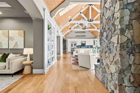 Entry Way - 3537 Dove Hollow Dr, Encinitas, CA 92024 photo 3 of 4
