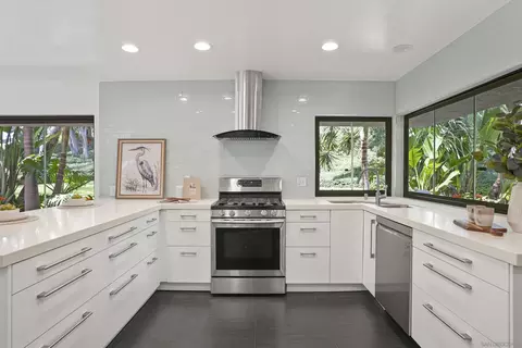 Kitchen - 1328 Sun Valley Rd, Solana Beach, CA 92075 photo 2 of 4