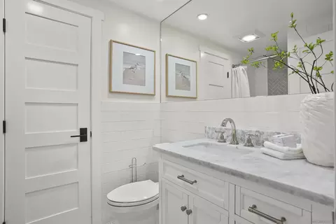 Bath - 1328 Sun Valley Rd, Solana Beach, CA 92075 photo 4 of 4