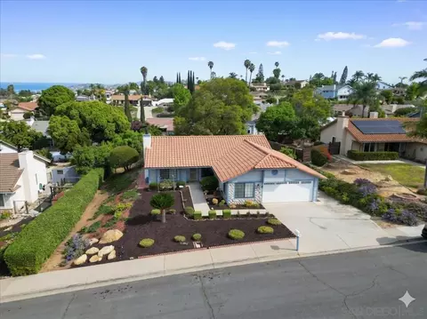 View/Area - 445 Cancun Ct, Fallbrook, CA 92028 photo 1 of 3