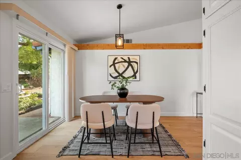 Dining - 445 Cancun Ct, Fallbrook, CA 92028 photo 1 of 2