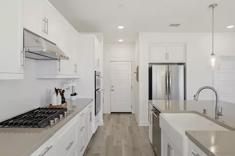 Kitchen - 9111 W Bluff Pl, Santee, CA 92071 photo 4 of 4