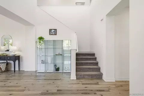 Entry Way - 9111 W Bluff Pl, Santee, CA 92071 photo 3 of 6