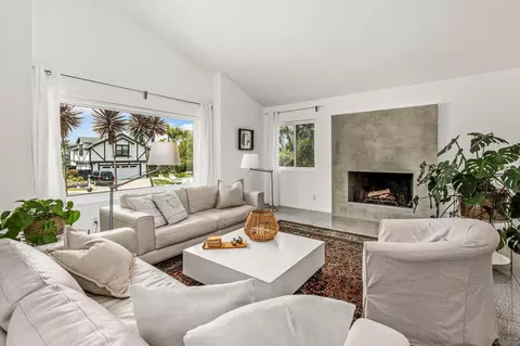 Living - 6540 Persa St, Carlsbad, CA 92009 photo 1 of 7