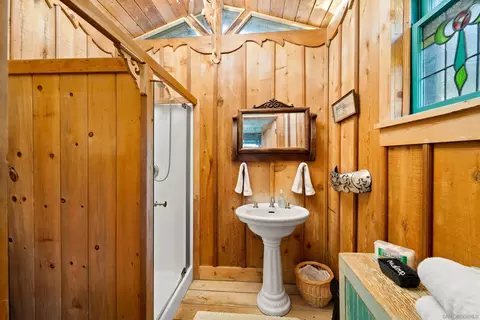 Bath - 2603 C St, Julian, CA 92036 photo 6 of 7