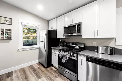 Kitchen - 2603 C St, Julian, CA 92036 photo 3 of 7
