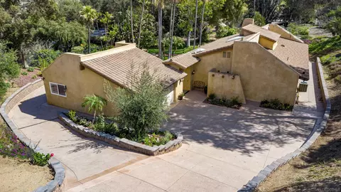 1315 Macadamia Dr, Fallbrook, CA 92028