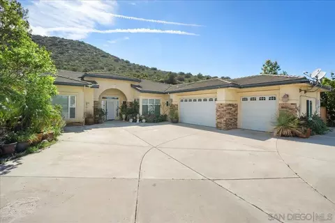 8861 Diamondback Dr, Santee, CA 92071
