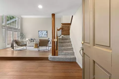 Entry Way - 598 Rockport Ct, Encinitas, CA 92024 photo 1 of 3