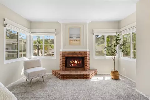 Living - 598 Rockport Ct, Encinitas, CA 92024 photo 2 of 2