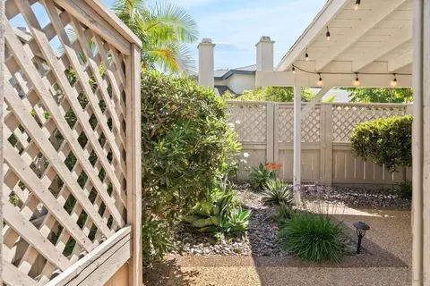 Exterior - 598 Rockport Ct, Encinitas, CA 92024 photo 6 of 11