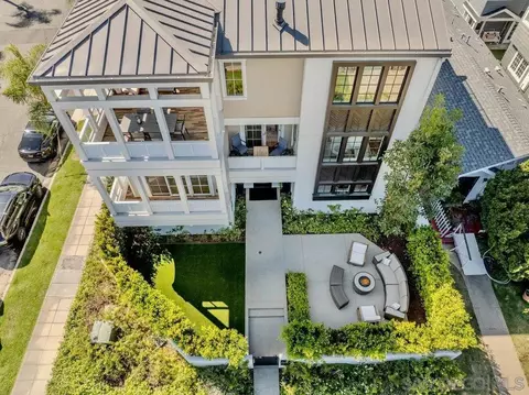 Exterior - 478 Orange Ave, Coronado, CA 92118 photo 16 of 23