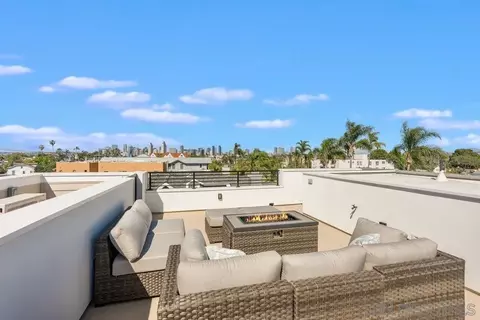 Exterior - 478 Orange Ave, Coronado, CA 92118 photo 10 of 23