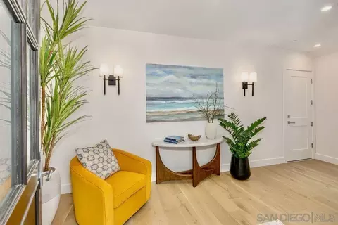 Entry Way - 478 Orange Ave, Coronado, CA 92118 photo 5 of 6