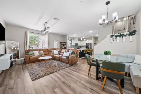 5223 Surfwalk #111, San Diego, CA 92154