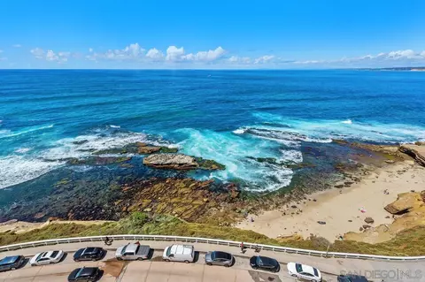 View/Area - 939 Coast #17D, La Jolla, CA 92037 photo 4 of 5