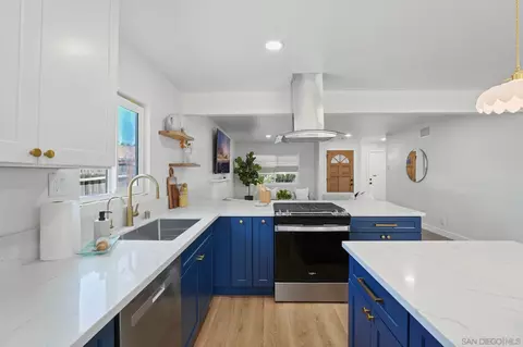 Kitchen - 336 Cadillac Cir, Oceanside, CA 92054 photo 3 of 4