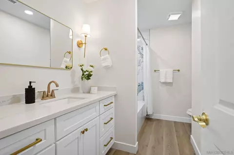 Bath - 336 Cadillac Cir, Oceanside, CA 92054 photo 2 of 3