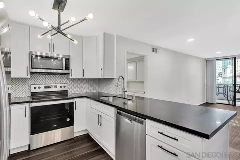 850 State St #420, San Diego, CA 92101