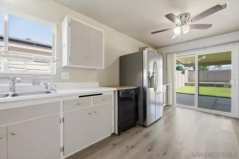 Kitchen - 13147 Shenandoah Dr, Lakeside, CA 92040 photo 4 of 4