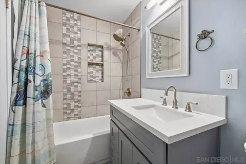 Bath - 13147 Shenandoah Dr, Lakeside, CA 92040 photo 1 of 2