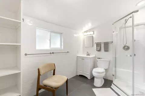 Bath - 4020-22 Front St, San Diego, CA 92103 photo 1 of 3