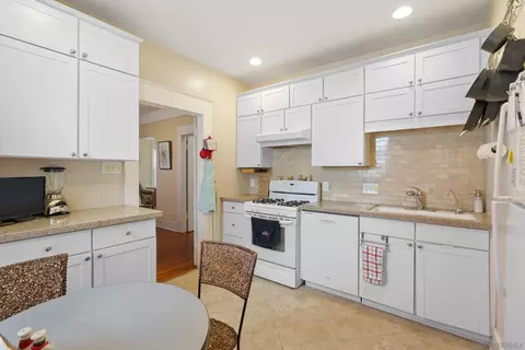 Kitchen - 4020-22 Front St, San Diego, CA 92103 photo 2 of 6