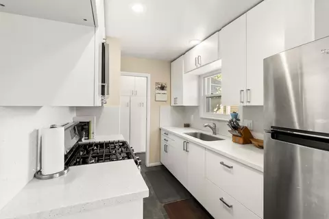 Kitchen - 4020-22 Front St, San Diego, CA 92103 photo 3 of 6