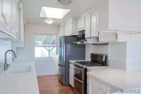 Kitchen - 752 Hillsview, El Cajon, CA 92020 photo 2 of 3