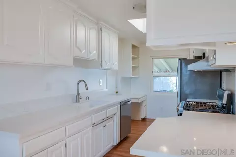 Kitchen - 752 Hillsview, El Cajon, CA 92020 photo 1 of 3