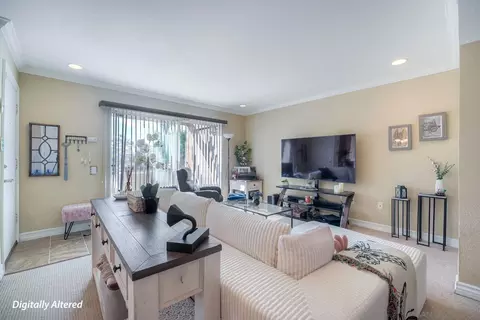 15383 Maturin Dr #221, San Diego, CA 92127