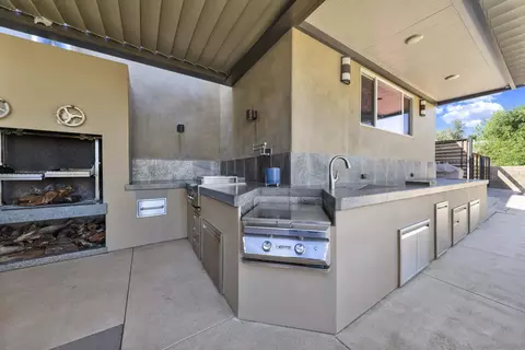 Kitchen - 16117 Martincoit Rd, Poway, CA 92064 photo 8 of 8