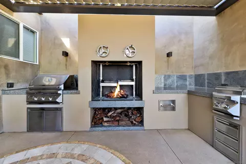 Kitchen - 16117 Martincoit Rd, Poway, CA 92064 photo 7 of 8
