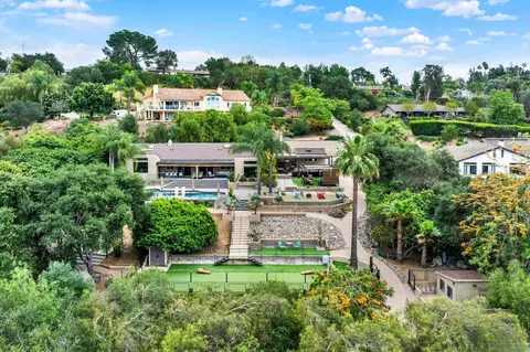 View/Area - 16117 Martincoit Rd, Poway, CA 92064 photo 2 of 3