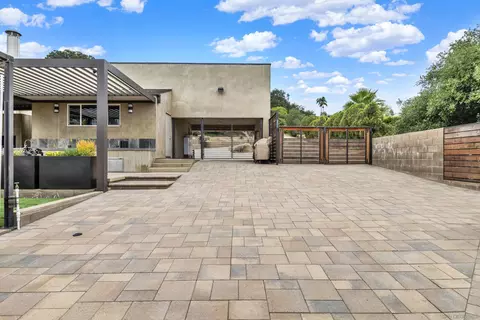 Exterior - 16117 Martincoit Rd, Poway, CA 92064 photo 10 of 22