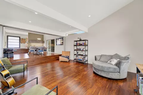 Living - 16117 Martincoit Rd, Poway, CA 92064 photo 1 of 6