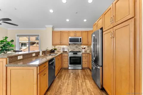Kitchen - 257 Brookview, Santee, CA 92071 photo 1 of 3