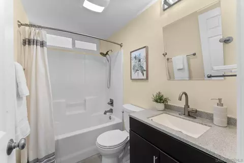 Bath - 257 Brookview, Santee, CA 92071 photo 3 of 3