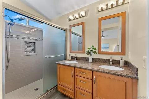 Bath - 257 Brookview, Santee, CA 92071 photo 1 of 3